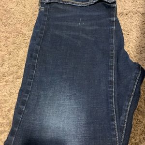 American Eagle 306 flex straight legged